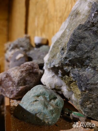 Бокс коллекционных камней