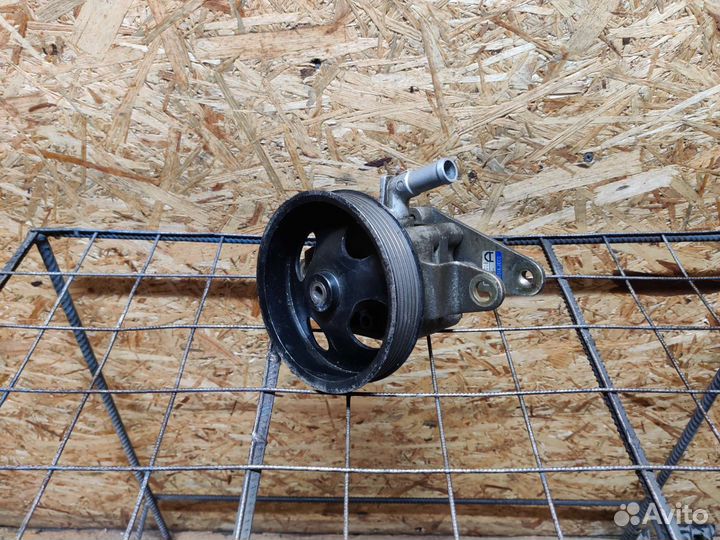 Насос гидроусилителя Nissan 491108H305