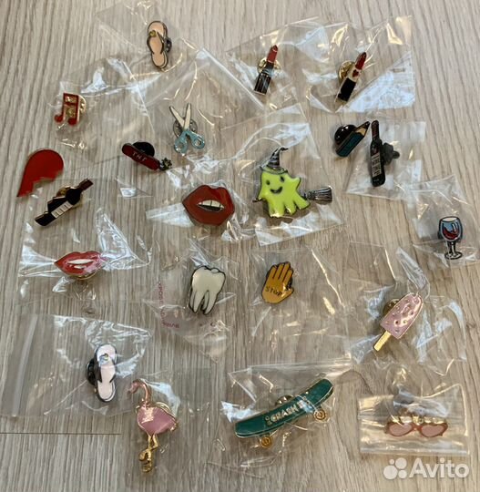 Современные значки