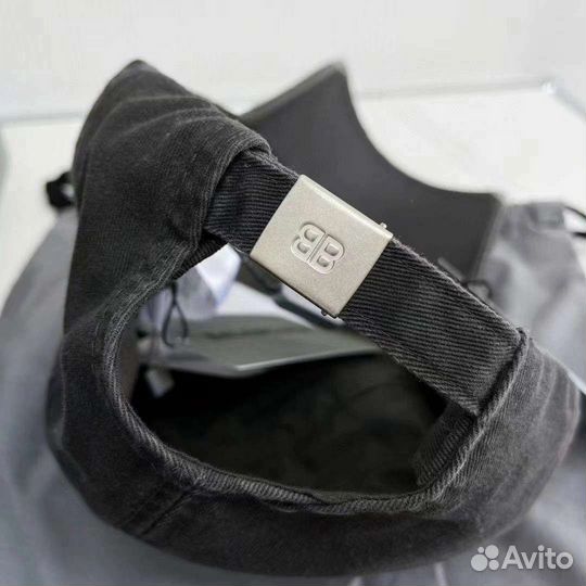 Бейсболка Balenciaga