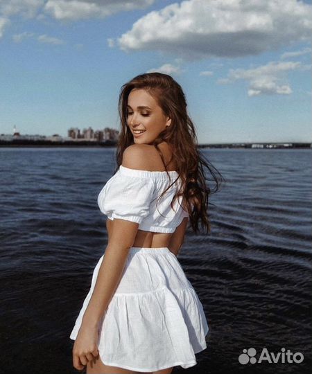 Костюм новый из 100 хлопка, 42