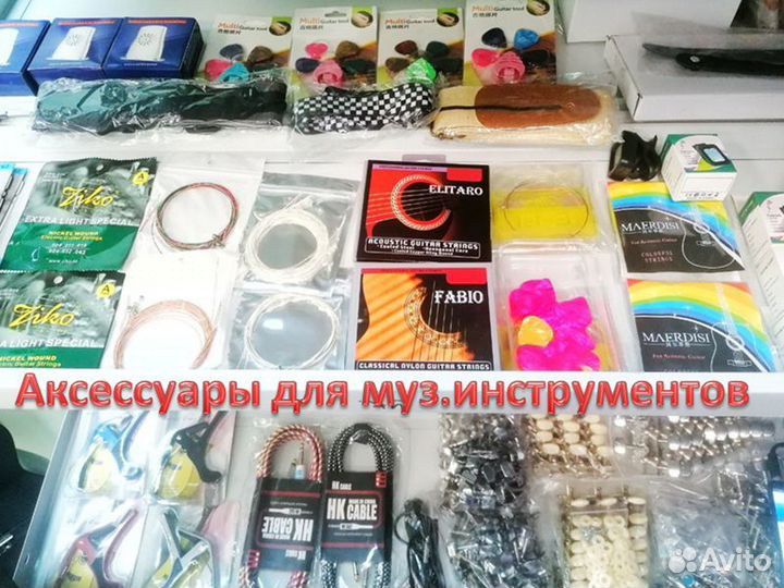 Гитара акустическая новая + чехол + стойка + тюнер