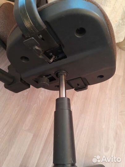 Компьютерное кресло