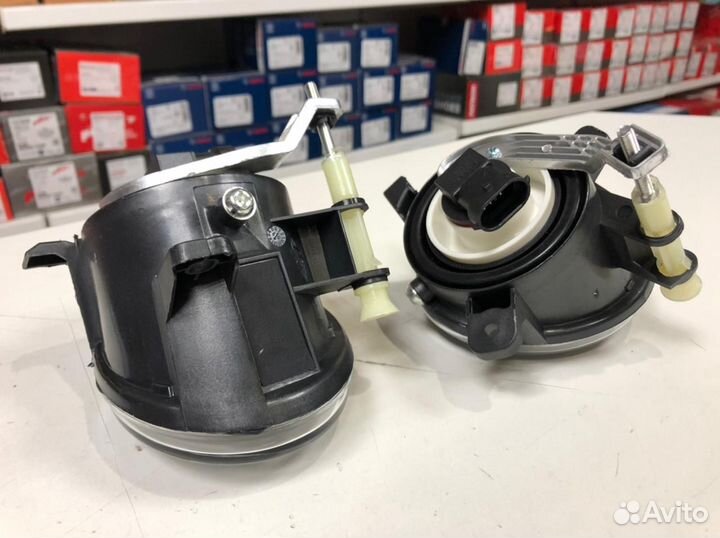 Противотуманная фара лев / прав Audi A4/ A6 /Q5