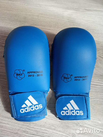 Перчатки для единоборств