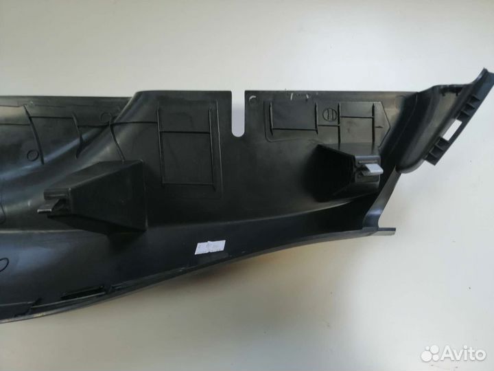 Обшивка стойки задней правая Skoda Rapid II