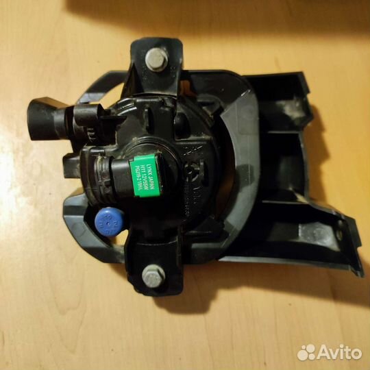 Правый противотуманный фонарь