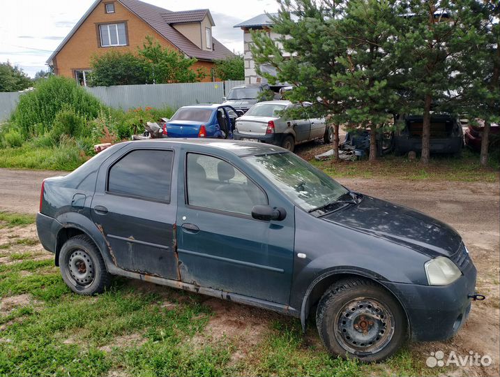 В разборе Renault logan