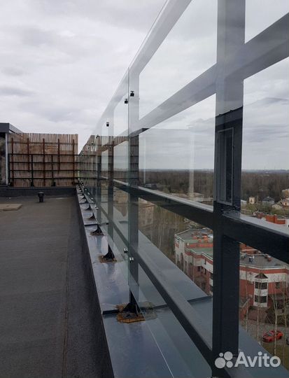 Ограждение для балконов, террас, веранд из стекла