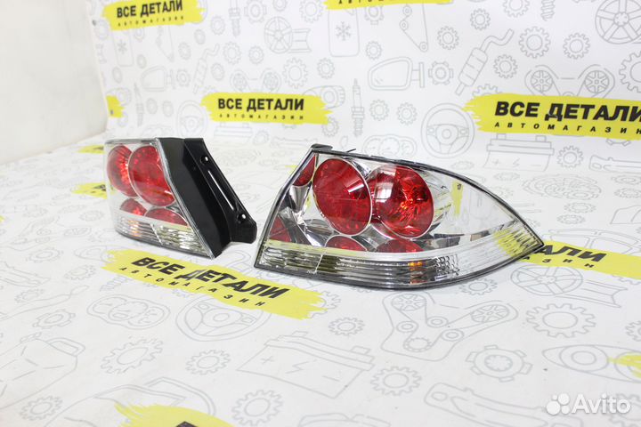 Фонарь Mitsubishi Lancer 9 03-09 белый хрусталь