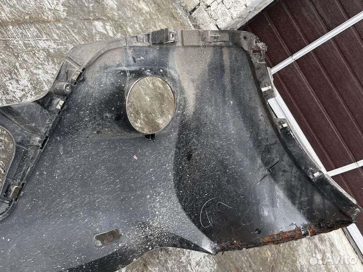 Передний бампер на Tayota RAV4 2013г