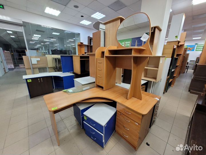 Офисная мебель бу Б6