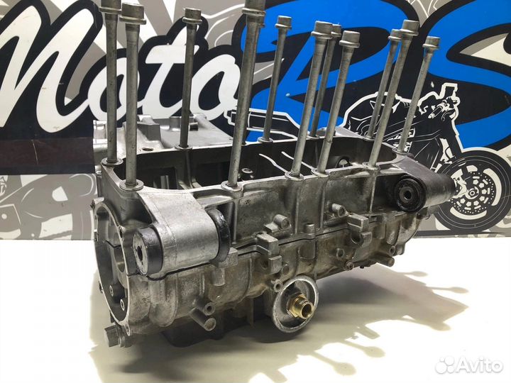 Картер Kawasaki ZZR 400-1 1992г