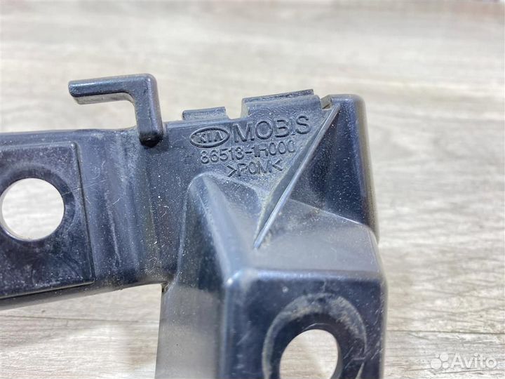 Кронштейн переднего бампера левый Киа Сид 1
