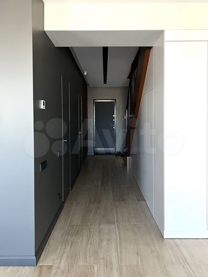 4-к. квартира, 134,4 м², 2/3 эт.