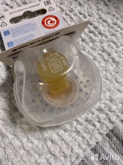 Пустышка nuk новая