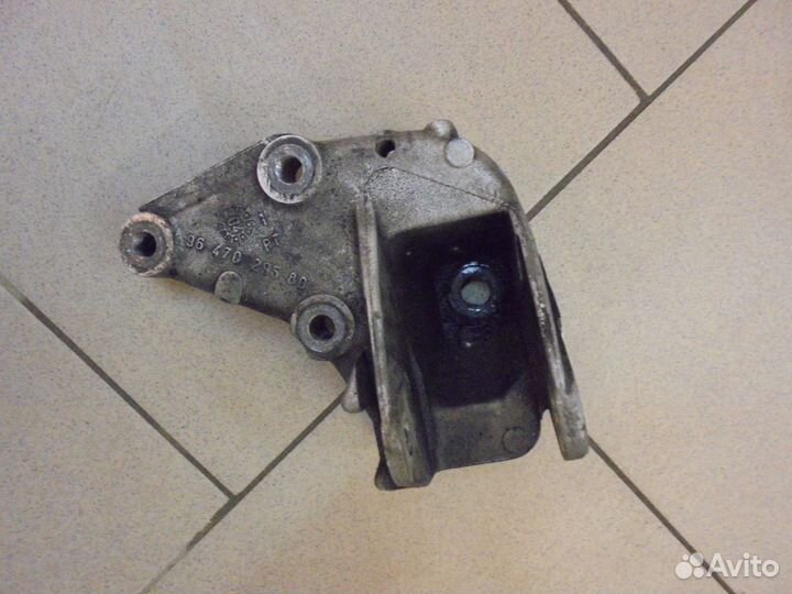 Peugeot 407 Кронштейн Подушки двигателя правый б/у