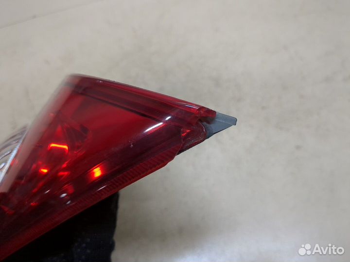 Фонарь крышки багажника Nissan Rogue, 2007