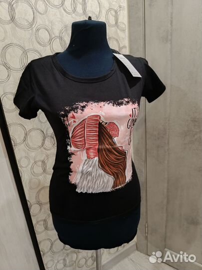 Новая футболка женская 42-44
