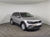 Volkswagen Tiguan 2.0 AMT, 2019, 60 974 км, с пробегом, цена 2 737 000 руб.