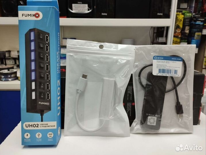 Картридеры и USB-HUB разные, много, новые