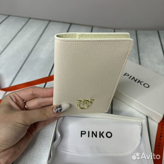 Обложка Pinko на паспорт