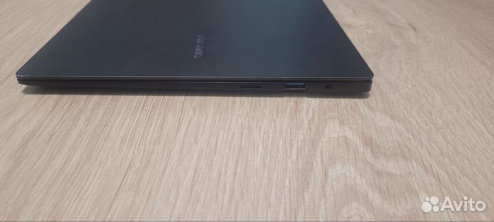 Ноутбук Samsung Galaxy Book 2 Pro