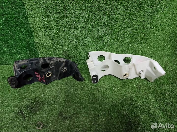 Кронштейн крепления задний Subaru Legacy Outback