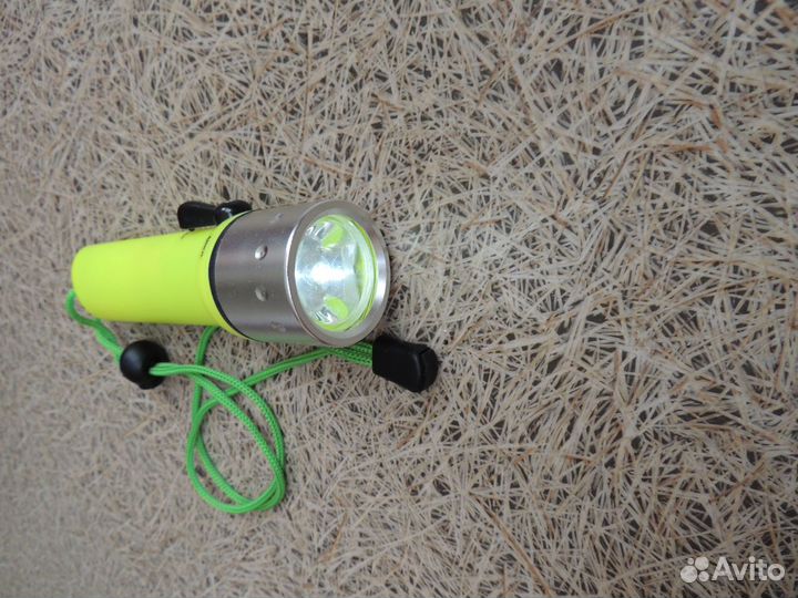 Фонарь подводный