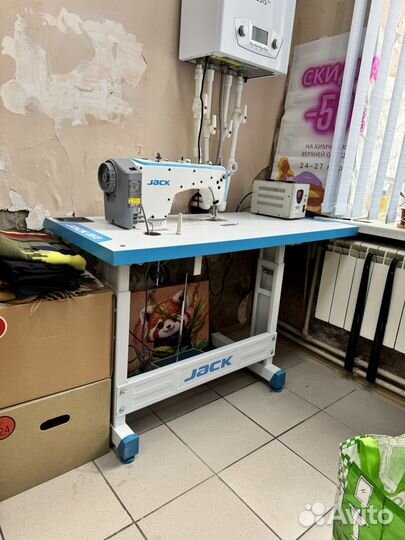 Швейная машина jack f4