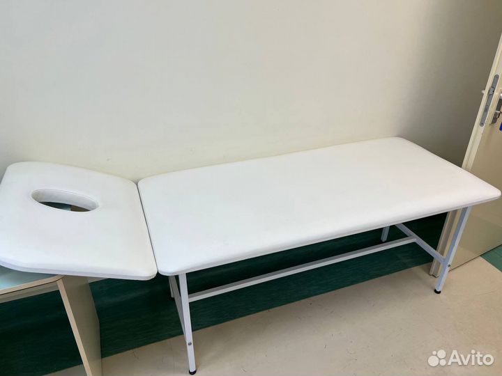 Массажный стол