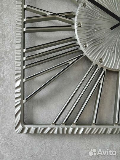 Часы настенные интерьерные