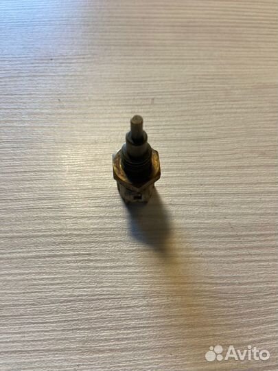 Датчик температуры Toyota Rav 4