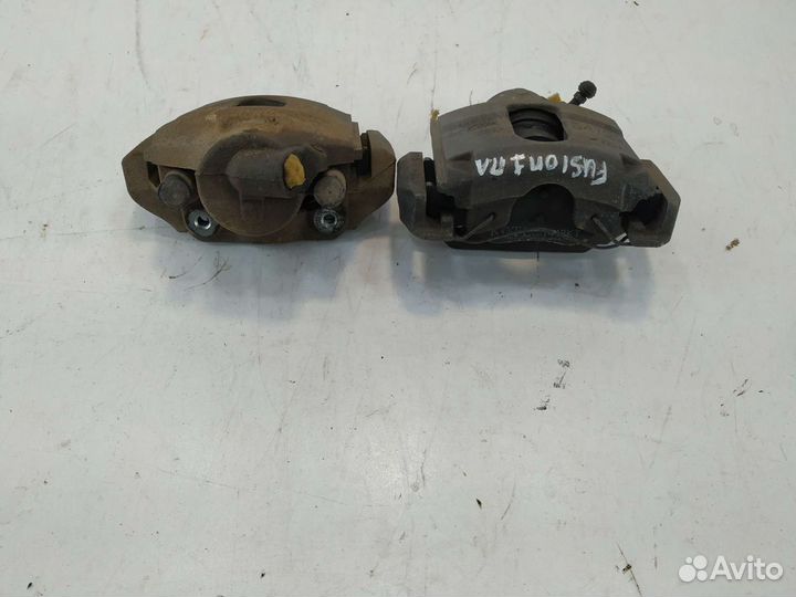 Ford Fusion Fiesta суппорт тормозной передний