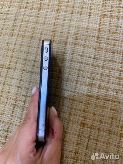 iPhone 4S, 16 ГБ