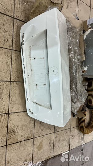 Крышка багажника mercedes w204