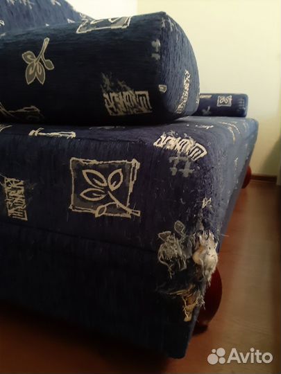 Диван в гараж,на дачу