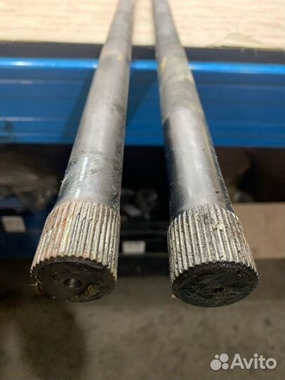 Торсион Mitsubishi Challenger K99 6G74 1999