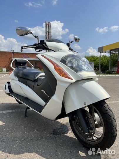 Suzuki Gemma 250