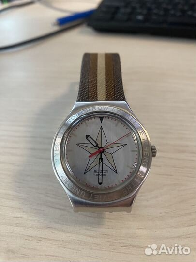 Часы Swatсh 007 Villain Соllесtiоn - Genеral Оrlov