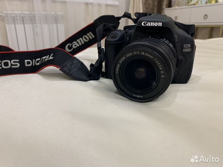 Зеркальный фотоаппарат canon 600d