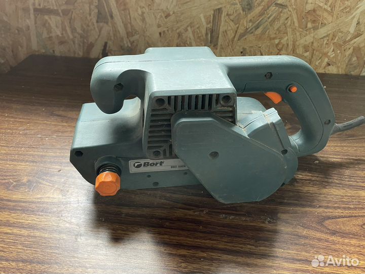 Шлифовальная машинка bort