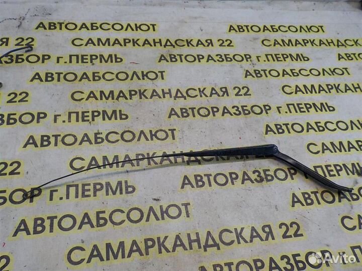 Поводок стеклоочистителя передний правый Ford Fus
