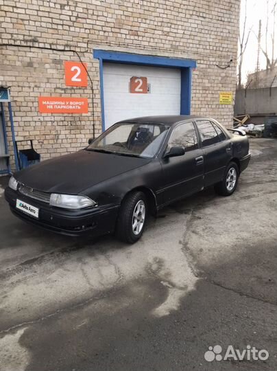 Toyota Camry 1.8 AT, 1993, битый, 300 000 км