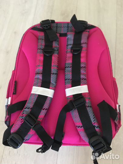 Рюкзак школьный для девочки новый