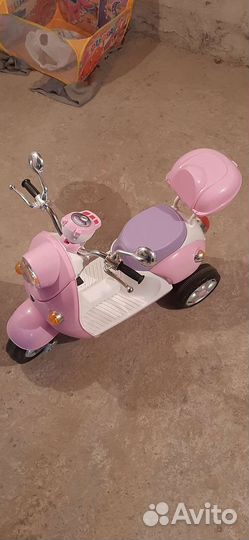 Электромобиль детский скутер