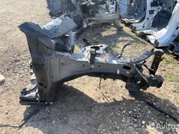 Четверть передняя правая Toyota Rav 4 кузов 50