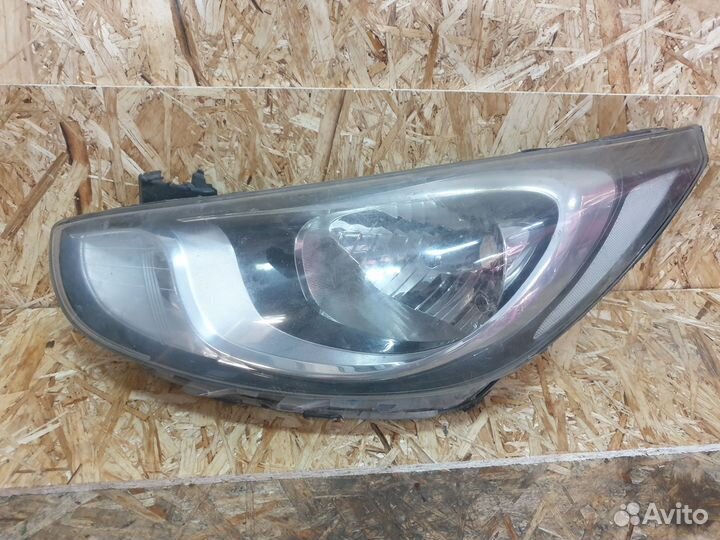 Фара Hyundai Solaris 2010-2017