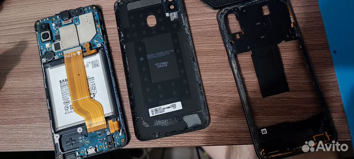 Samsung Galaxy A40, 4/64 гб a405fm/ds