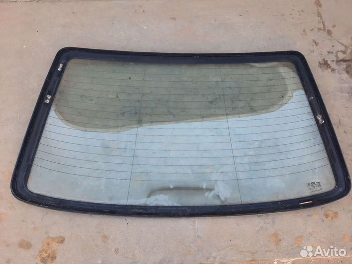 Боковое стекло Chevrolet Aveo T250 седан